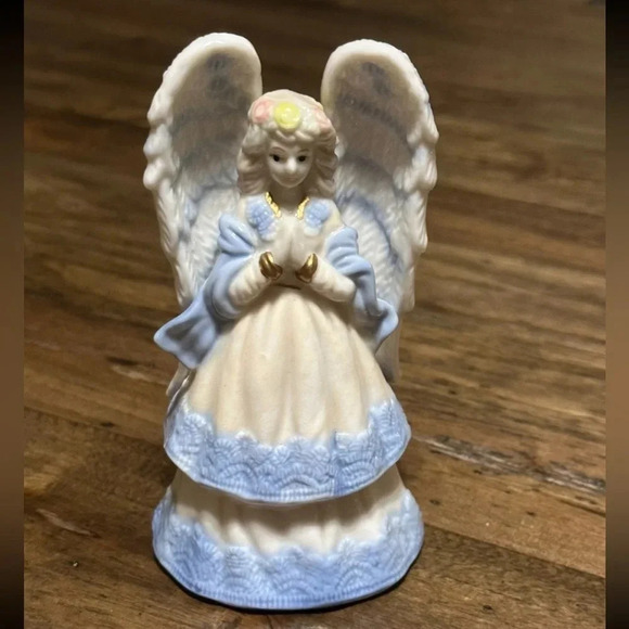 Vintage decorative porcelain Angel holding harp bell - Picture 1 of 3